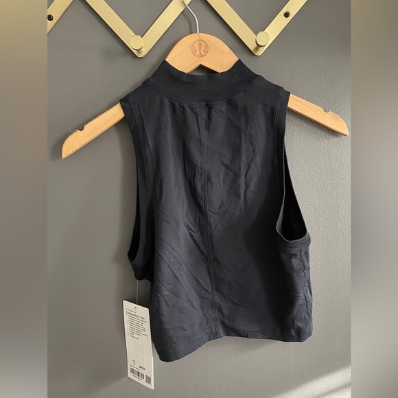 Lululemon Kistilano Mock Tank in black - Picture 2 of 3